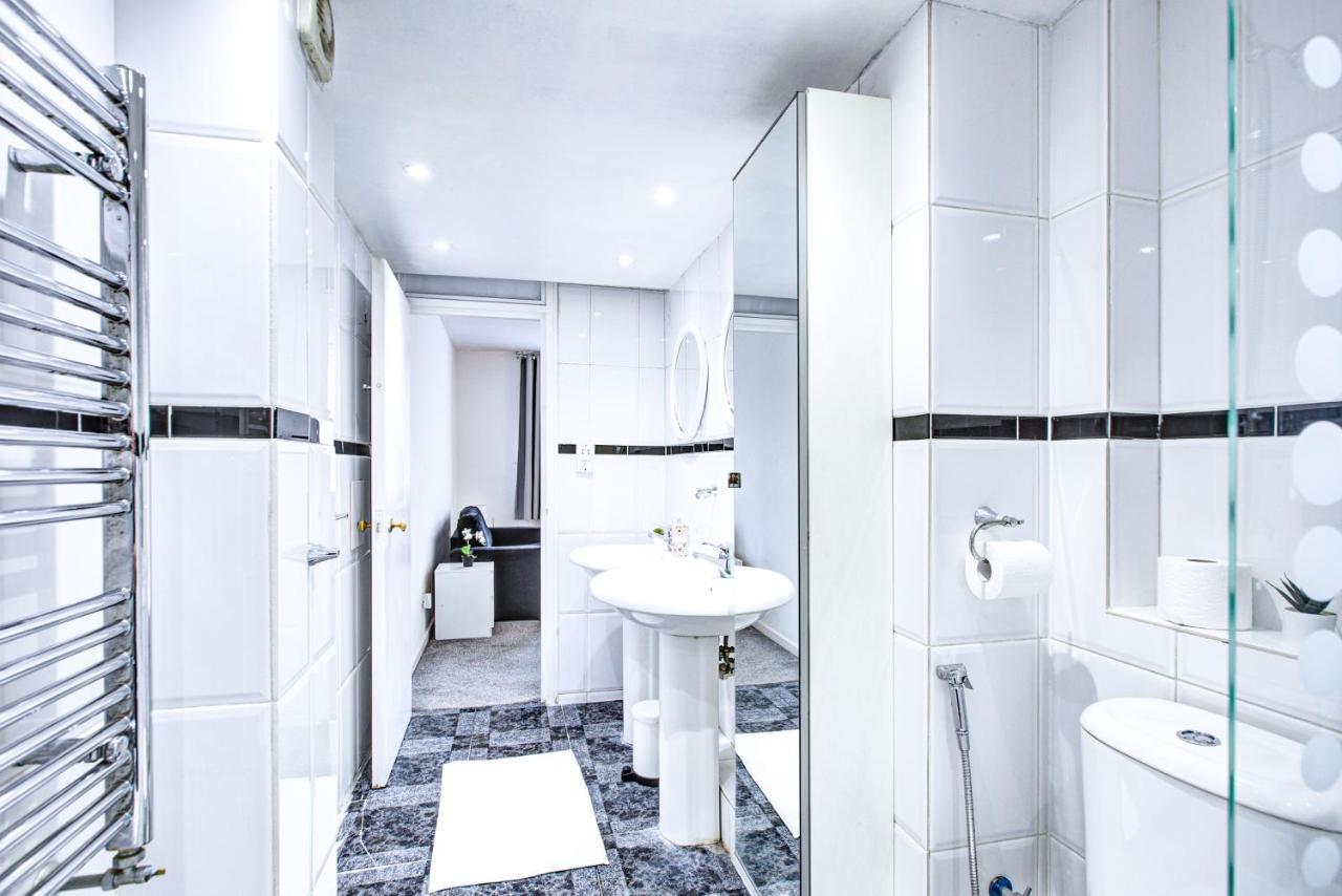 Gorgeous House 4 Bedrooms, 5-Baths In Central London Near Oxford Street المظهر الخارجي الصورة