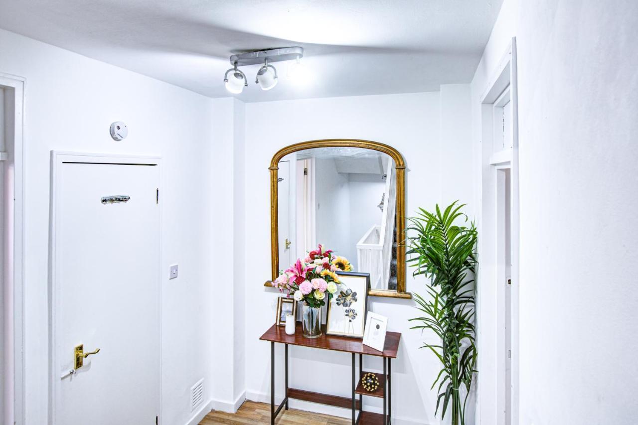 Gorgeous House 4 Bedrooms, 5-Baths In Central London Near Oxford Street المظهر الخارجي الصورة