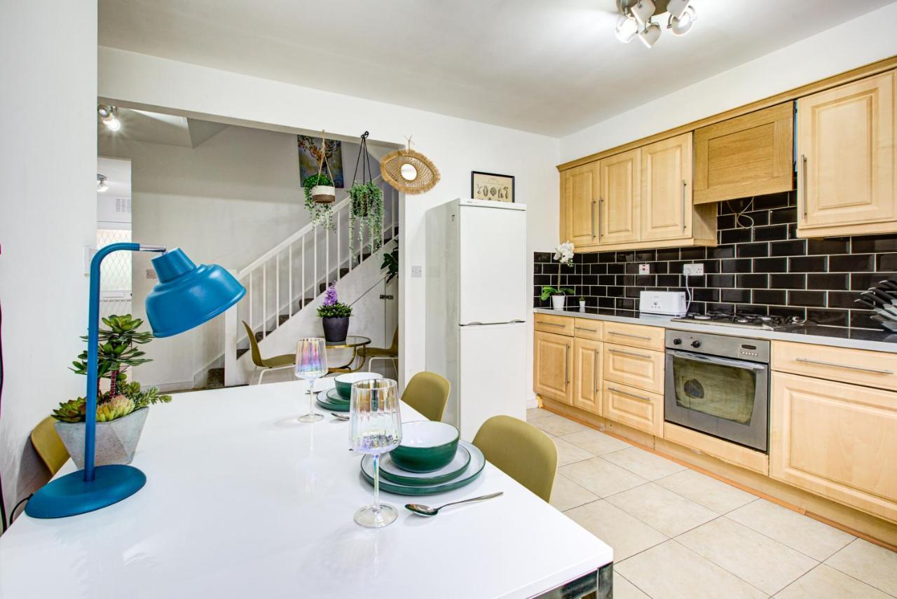 Gorgeous House 4 Bedrooms, 5-Baths In Central London Near Oxford Street المظهر الخارجي الصورة